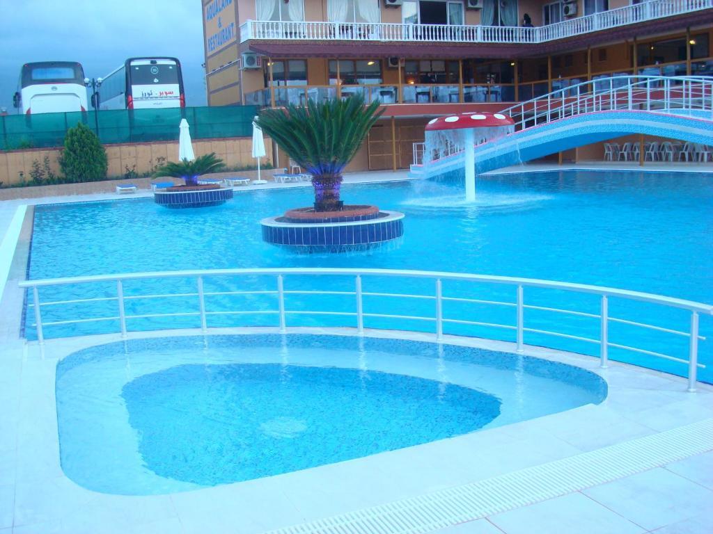 Club Casmin Hotel İskenderun Екстериор снимка